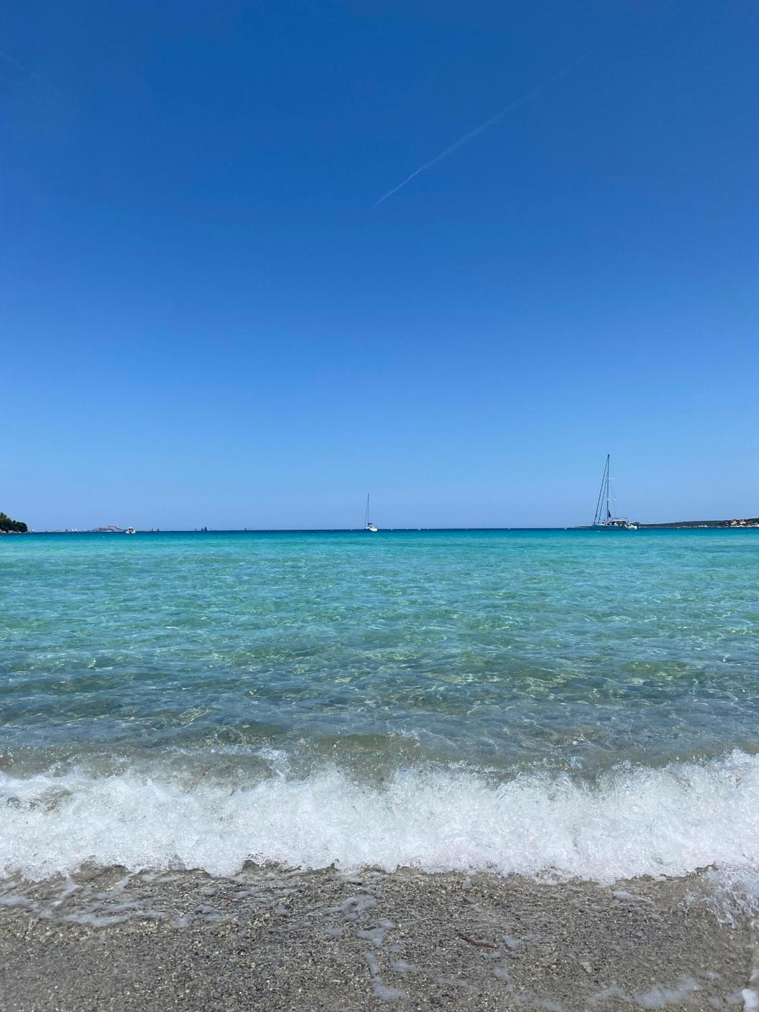Int13 Via De Filippi Ξενοδοχείο Όλμπια Εξωτερικό φωτογραφία